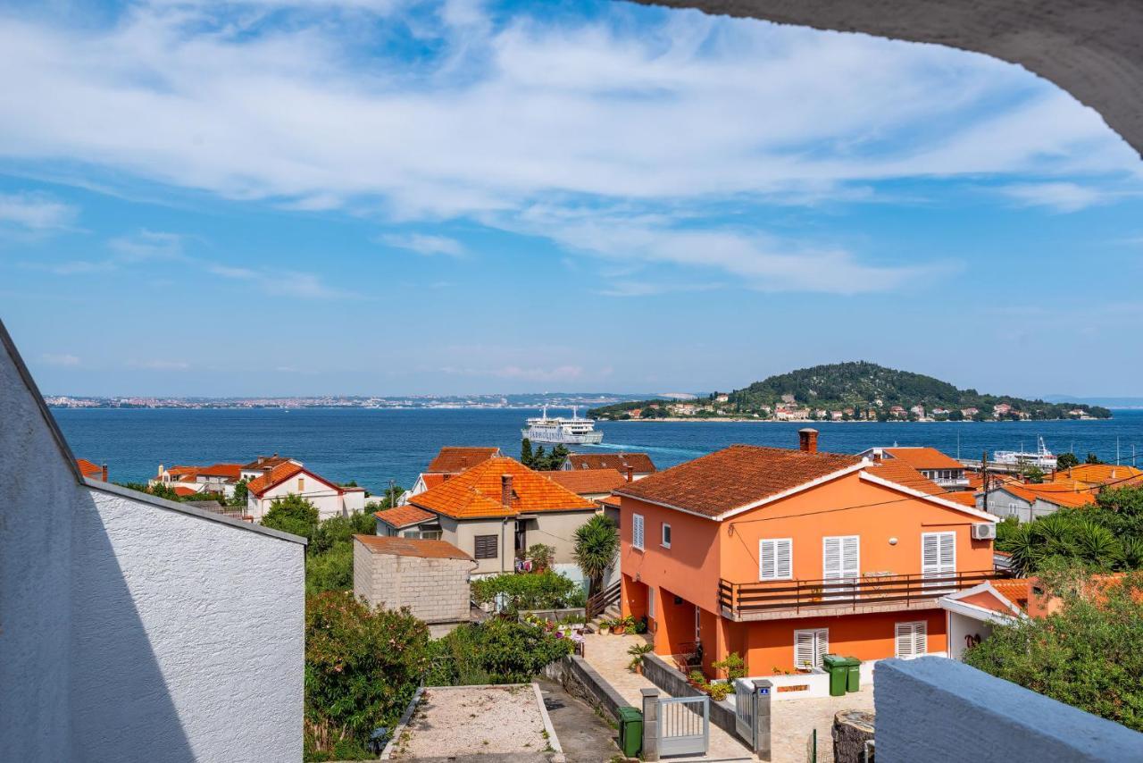Apartman Dunatov Preko Exteriör bild